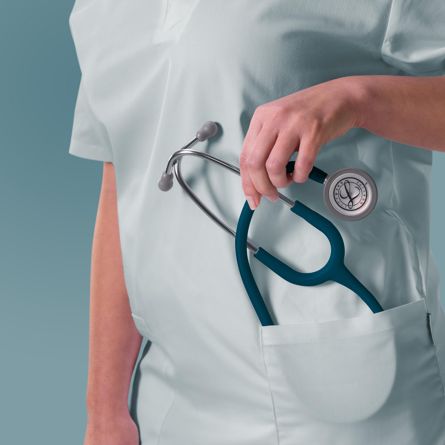 Littmann Classic III Monitoring Stethoscope: Satin Caribbean Blue Tube 5623C